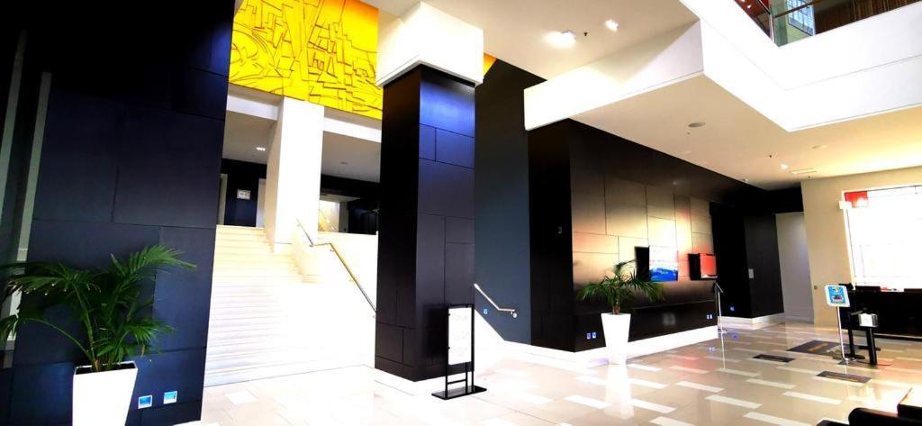 High Floor Ocean View At Surfers Paradise - Hotel Studio Gold Coast Exterior photo