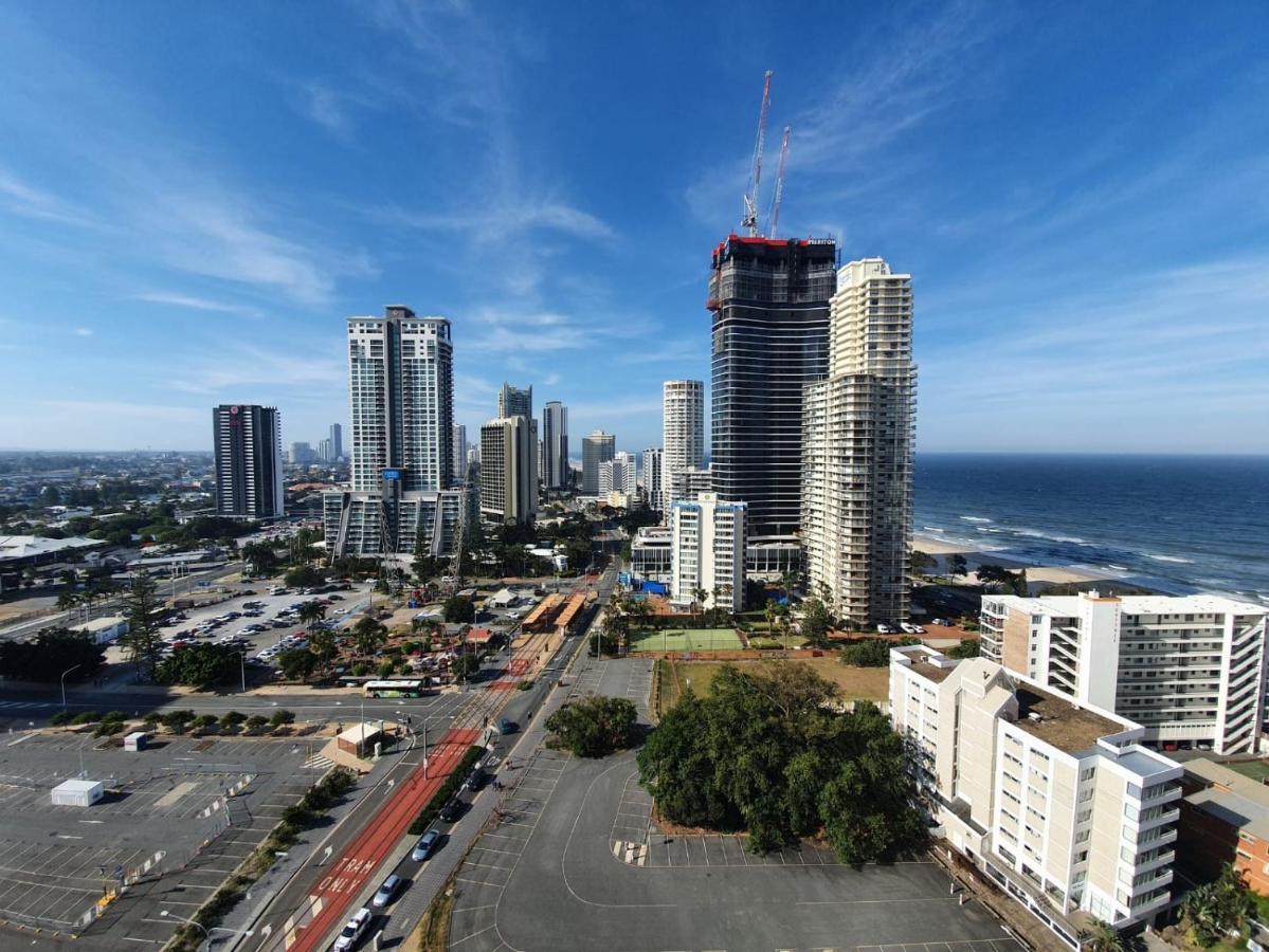 High Floor Ocean View At Surfers Paradise - Hotel Studio Gold Coast Exterior photo