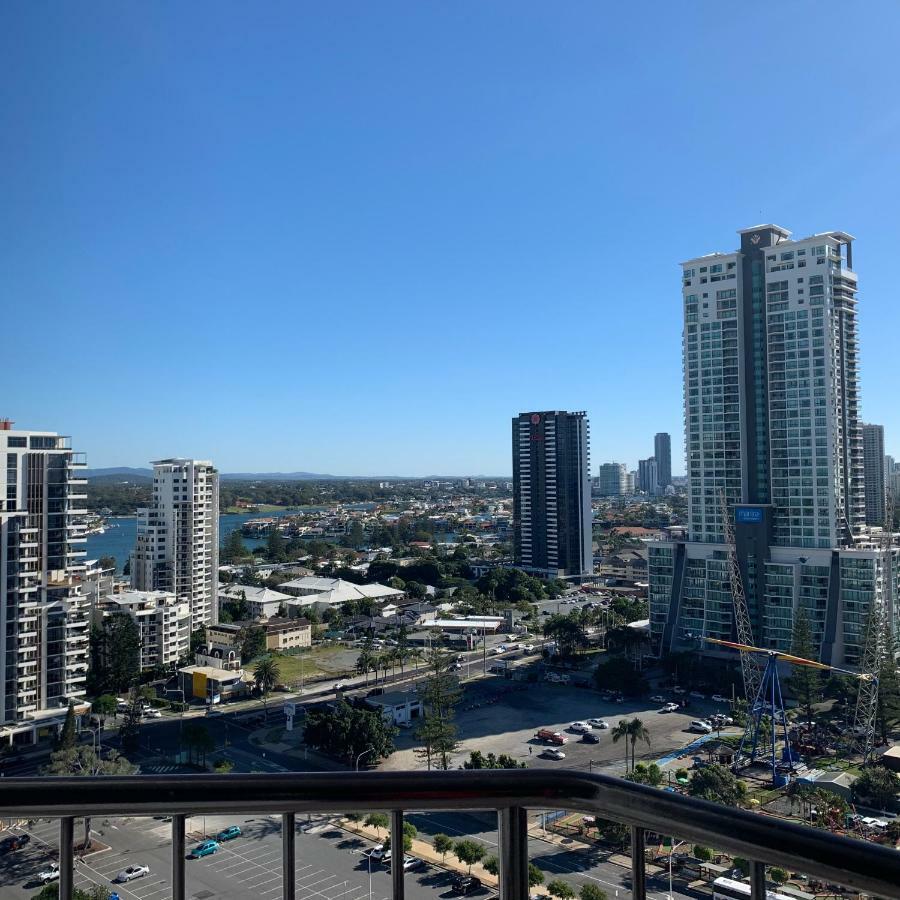 High Floor Ocean View At Surfers Paradise - Hotel Studio Gold Coast Exterior photo